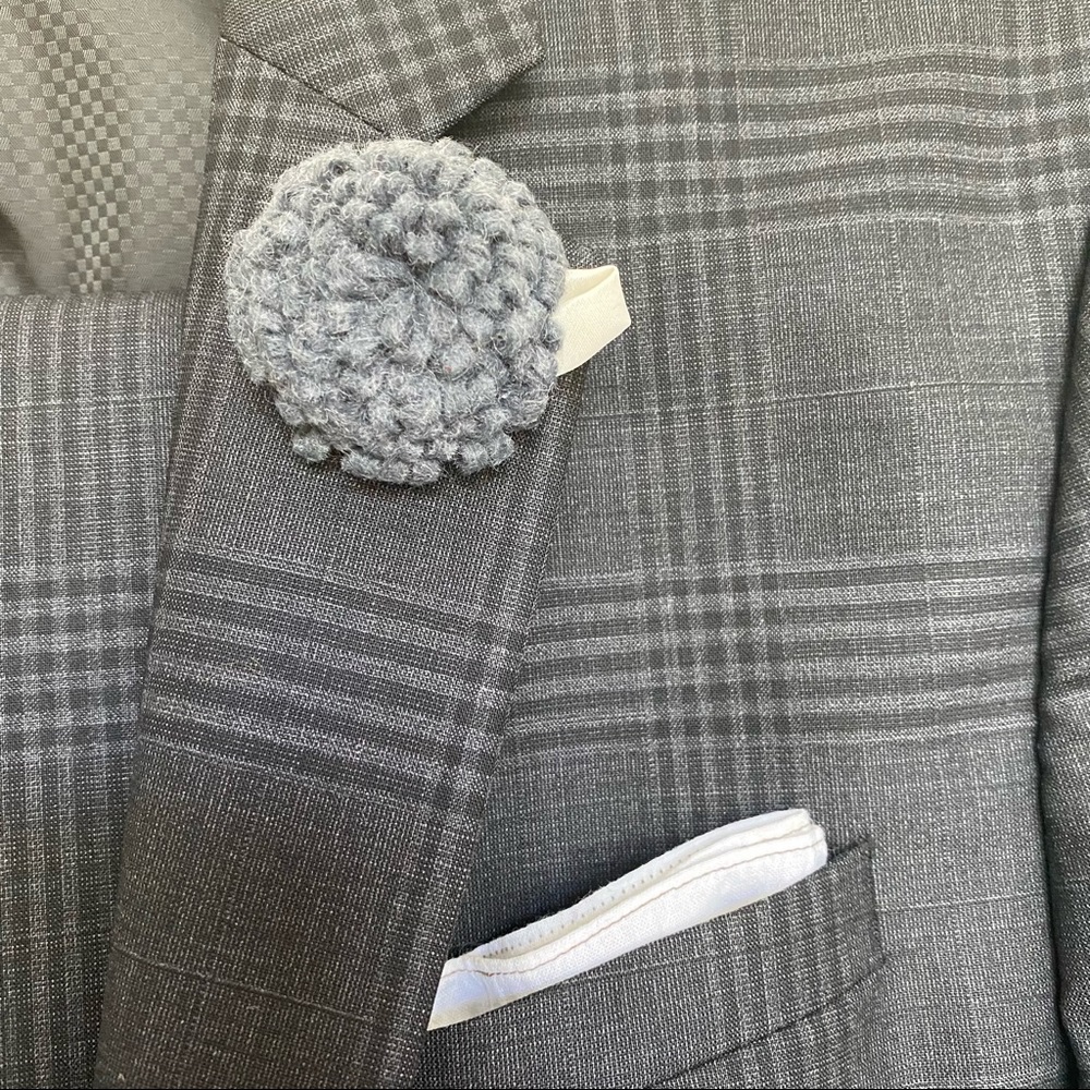 Lapel pin